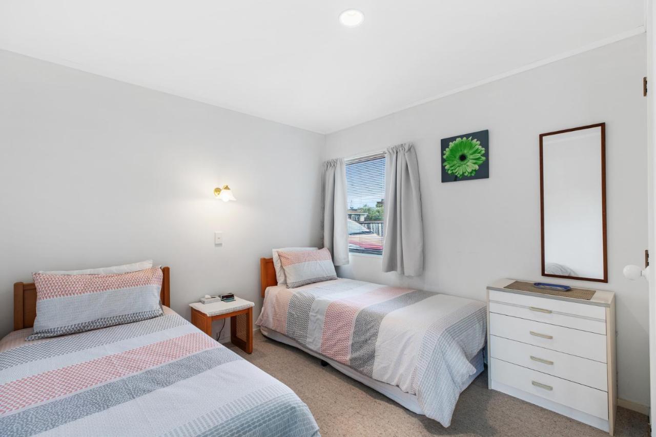 Riviera Casa - Mount Maunganui Holiday Home Extérieur photo